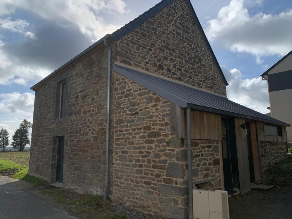 Gite 3 Chambres En Bord De Rance La Ville-ès-Nonais 外观 照片
